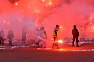 شغب الملاعب .. اعتقال مشجعين عقب مباراة الجيش الملكي وأولمبيك أسفي